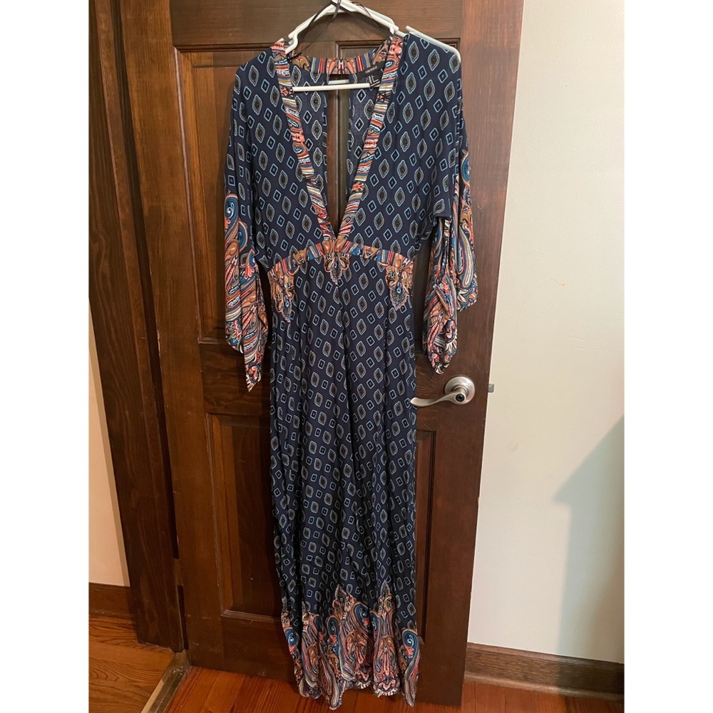 Gorgeous forever 21 dress - worn once. Size s.
